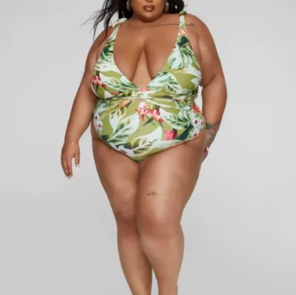 FTF Low-Cut One Piece Swimsuit (Tropical Print) - Picture 5 of 10